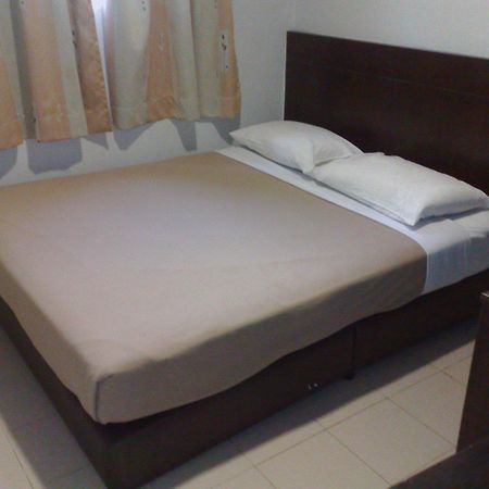 Tiong Nam Hotel Pasir Gudang Esterno foto