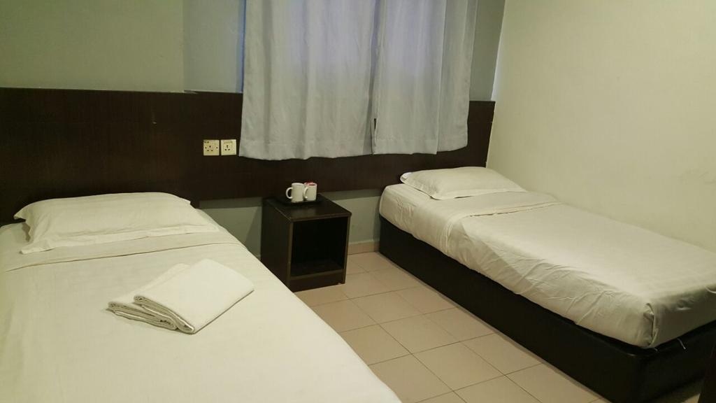 Tiong Nam Hotel Pasir Gudang Esterno foto
