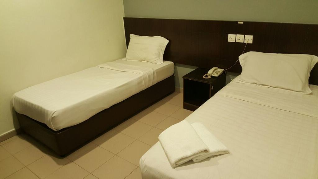 Tiong Nam Hotel Pasir Gudang Esterno foto