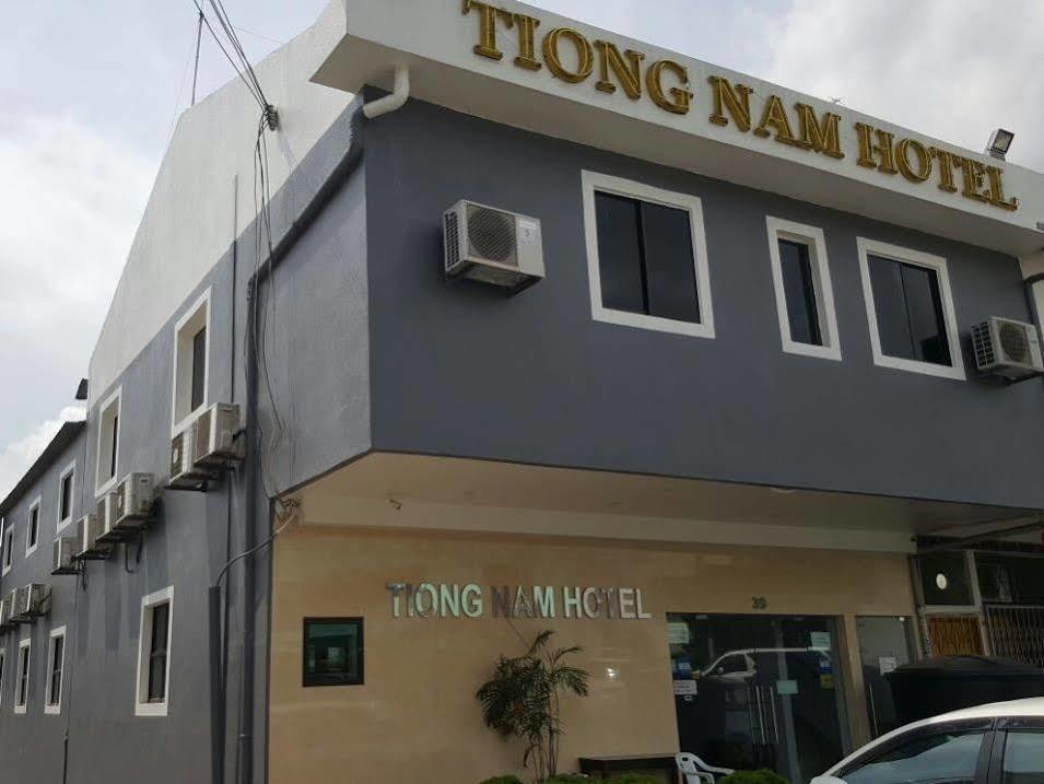 Tiong Nam Hotel Pasir Gudang Esterno foto
