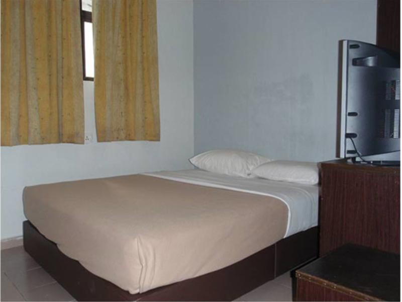 Tiong Nam Hotel Pasir Gudang Esterno foto